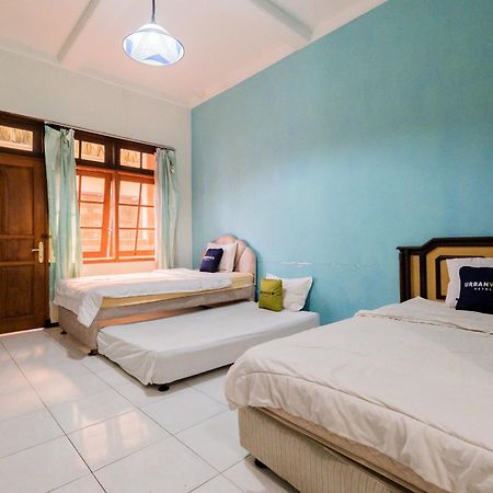 Urbanview Hotel Near Jatim Park 1 By Reddoorz Batu  Esterno foto
